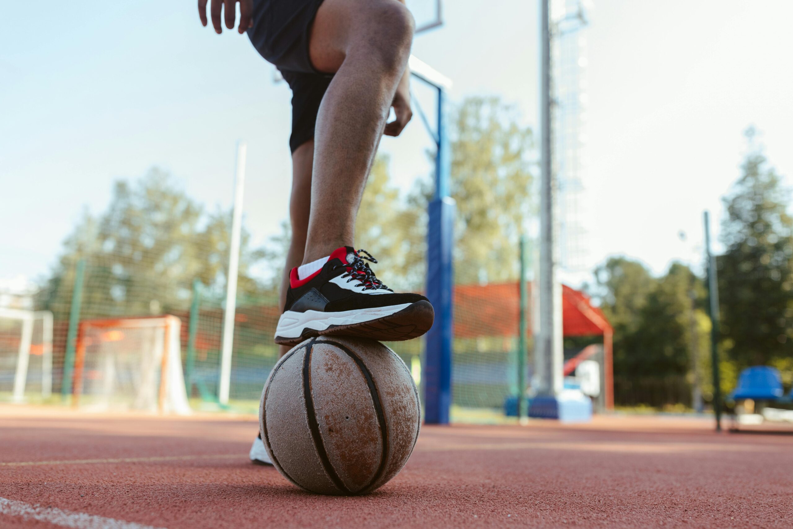 Football for Beginners: Step-by-Step Guide to Master the Basics